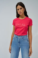Cargar imagen en el visor de la galería, CAMISETA CON BRANDING FUCSIA SALSA