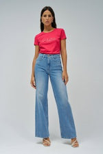 Cargar imagen en el visor de la galería, CAMISETA CON BRANDING FUCSIA SALSA