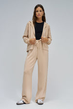 Cargar imagen en el visor de la galería, JOGGERS CAMEL SALSA
