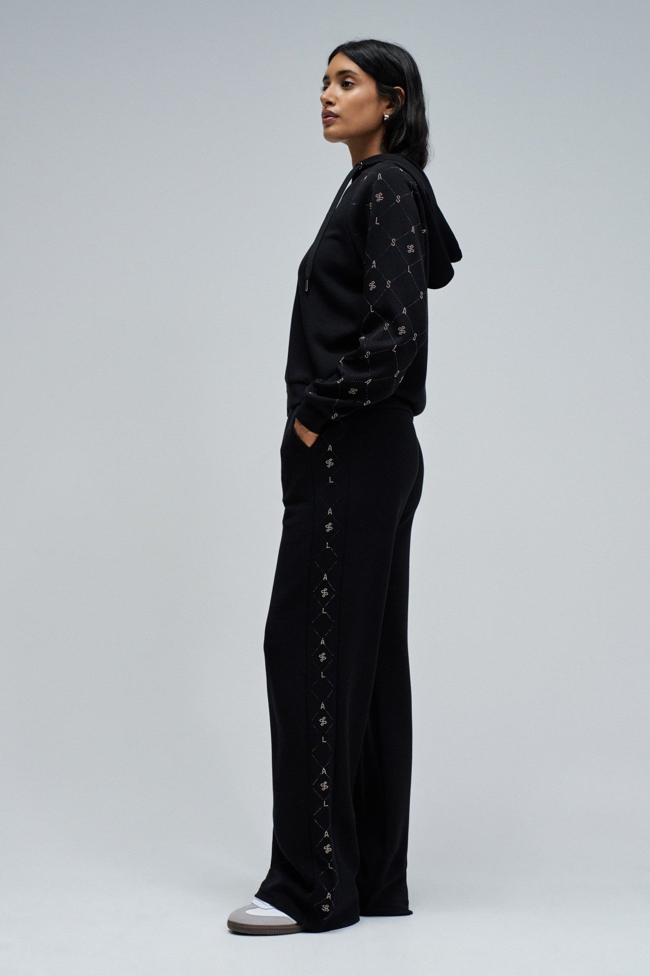 SUDADERA NEGRA SALSA