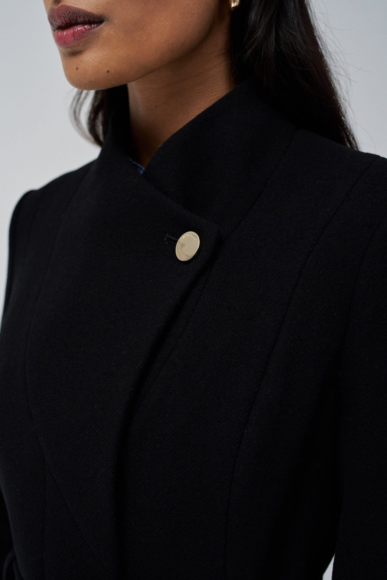 ABRIGO LARGO NEGRO SALSA