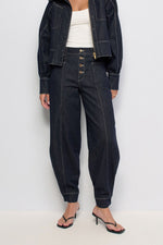 Cargar imagen en el visor de la galería, Pantalon Barrel Denim Atelier SALSA
