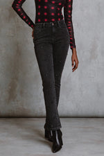 Cargar imagen en el visor de la galería, JEANS BETTINA MINUETO
