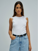 Cargar imagen en el visor de la galería, TOP CON ENCAJE BLANCO SALSA

