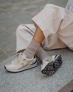 Cargar imagen en el visor de la galería, ZAPATILLA BLAKE ORO POPA
