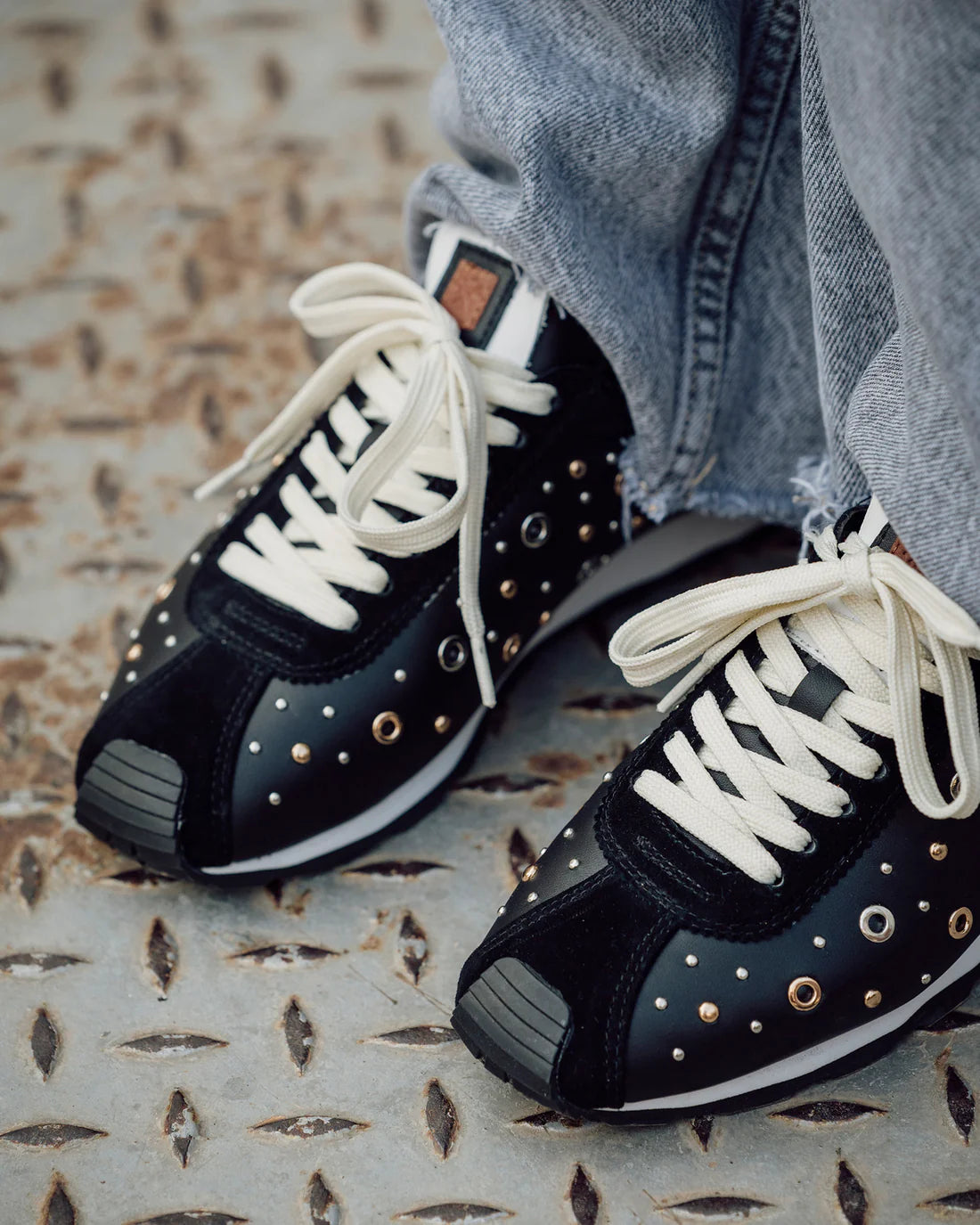 ZAPATILLAS INARA NEGRAS POPA