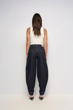 Cargar imagen en el visor de la galería, Pantalon Barrel Denim Atelier SALSA

