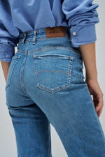 Cargar imagen en el visor de la galería, PANTALON VAQUEROS FAITH PUSH IN STRAIGHT SALSA
