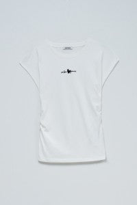 CAMISETA CON FRUNCE BLANCA SALSA