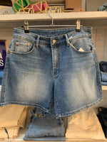 Cargar imagen en el visor de la galería, Shorts azules clarito SIXTE
