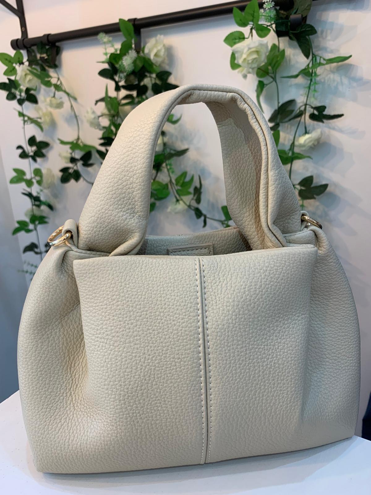 BOLSO DE MANO CUQUI