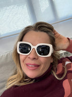 Cargar imagen en el visor de la galería, Gafas  blanca
