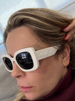 Cargar imagen en el visor de la galería, Gafas  blanca
