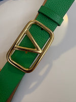 Cargar imagen en el visor de la galería, CINTURON INSPIRADO EN VALENTINO
