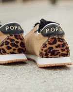 Cargar imagen en el visor de la galería, ZAPATILLA KIRA PONY POPA
