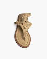 Cargar imagen en el visor de la galería, Sandalia plana esclava con detalle de tachas y cierre con hebillas en el lateral exterior.
