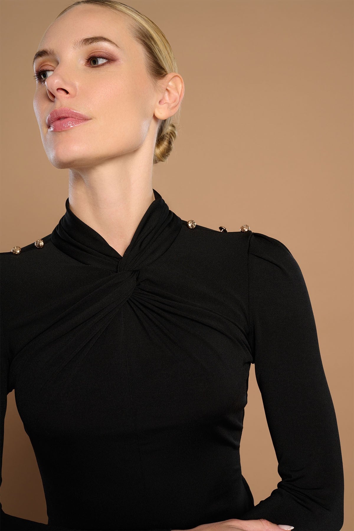 TOP ILENA BLACK MINUETO