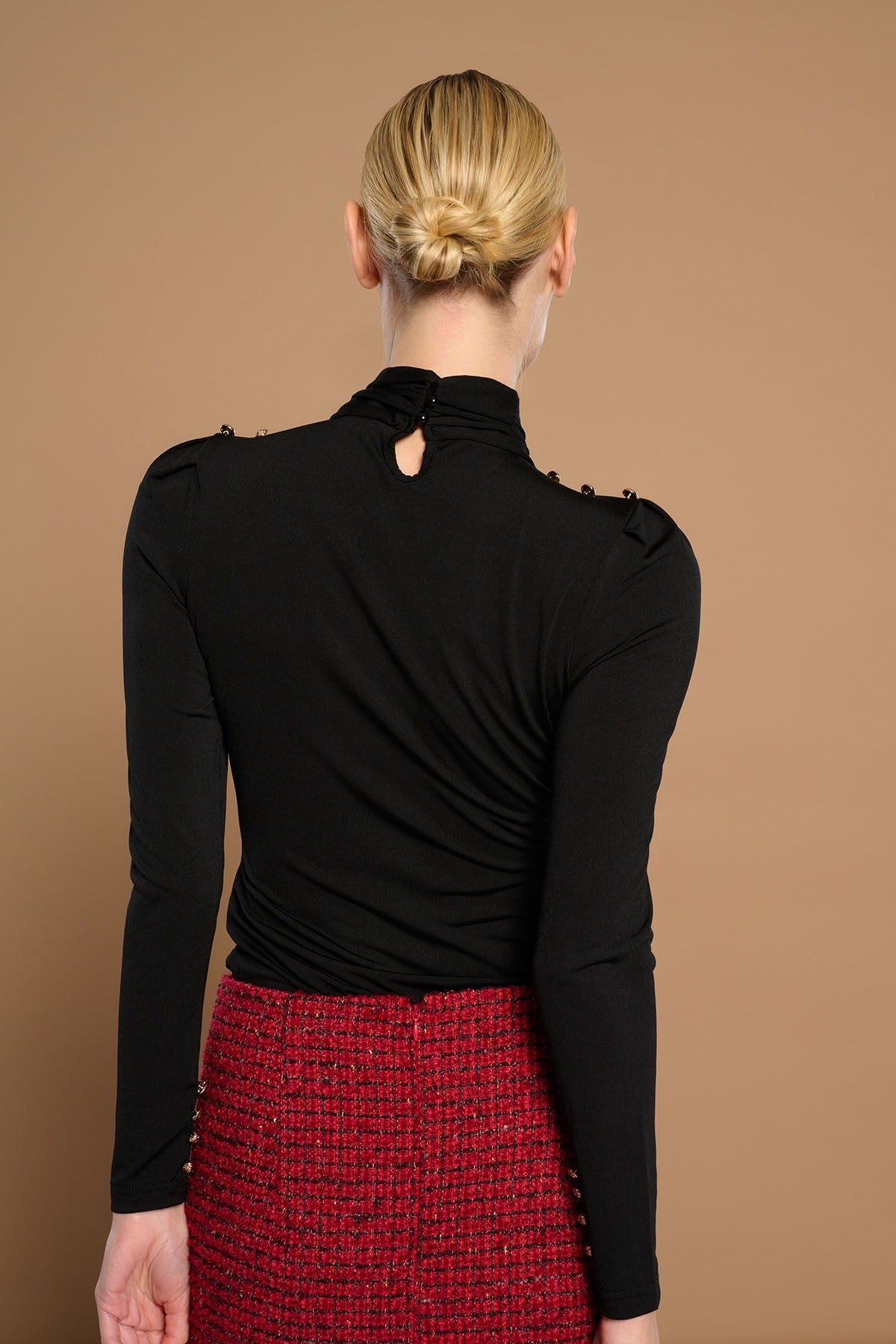 TOP ILENA BLACK MINUETO