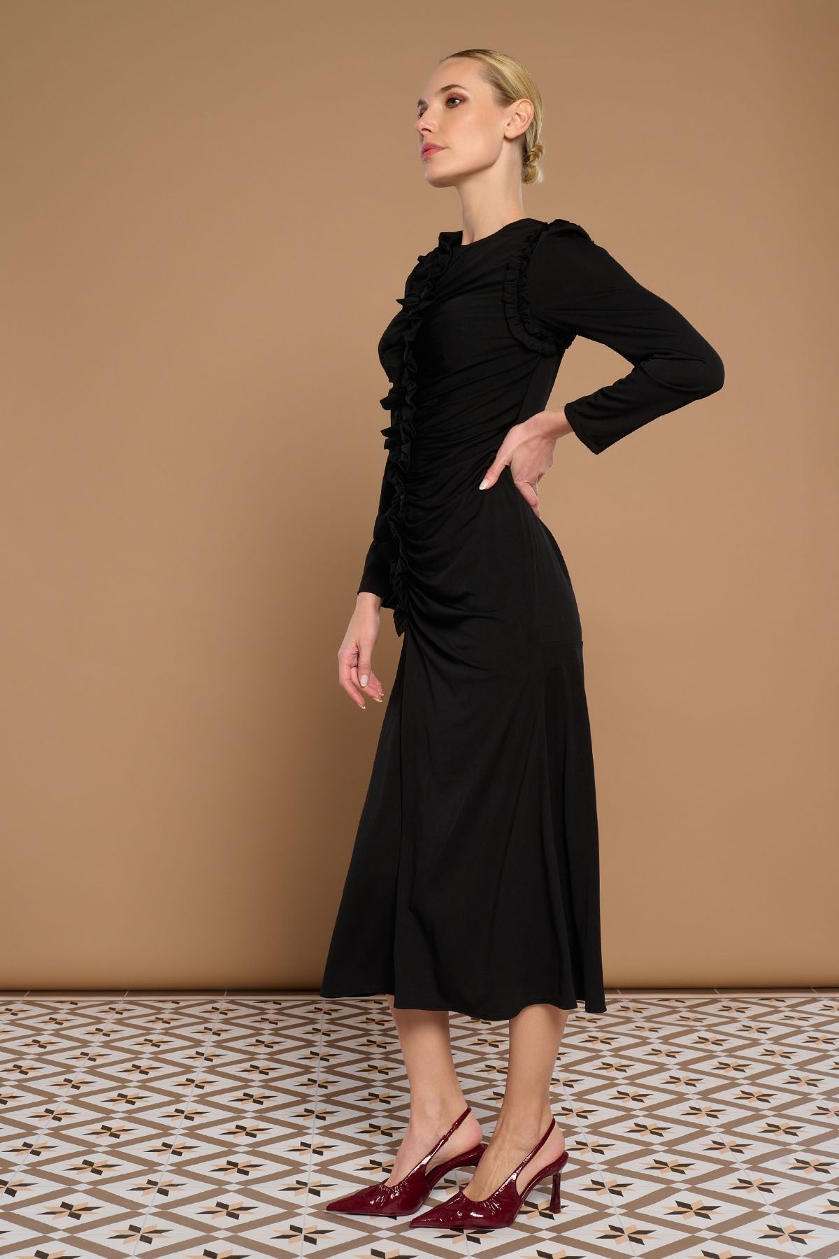 VESTIDO NORA BLACK MINUETO