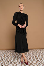 Cargar imagen en el visor de la galería, VESTIDO NORA BLACK MINUETO
